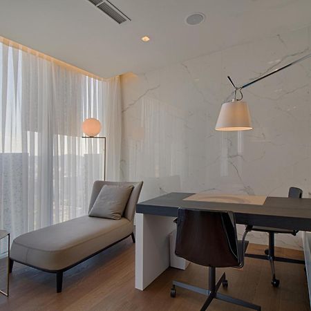 더 플라자 티라나 외부 사진 Office